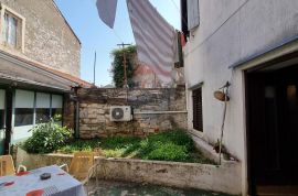 Istra - Rovinj - autohtona kuća 155m2, Rovinj, Casa