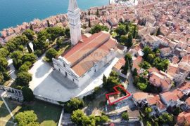 Rovinj-neponovljiva prilika za investiciju-parcela ispod crkve SV.Eufemije, Rovinj, Terra