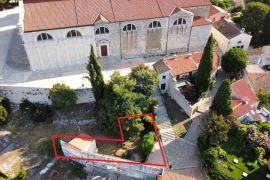 Rovinj-neponovljiva prilika za investiciju-parcela ispod crkve SV.Eufemije, Rovinj, Terra