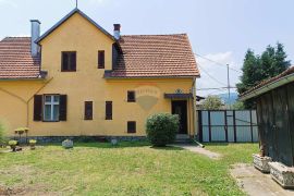 Ogulin, kuća 310 m2, centar, Ogulin, Casa