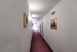 Velika Gorica, hotel 1.300 m2, 25 soba, wellness, Velika Gorica, Коммерческая недвижимость