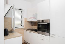 Otok Rab, Barbat, 2 SB + DB s 2 terase, Rab, Apartamento