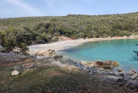 OTOK CRES - NEGRAĐEVINSKO ZEMLJIŠTE UZ MORE, Cres, Terra