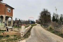 Istra, okolica Svetvinčenta, kuća roh bau, Svetvinčenat, Famiglia