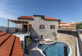 Otok Krk, Risika, luksuzna vila s bazenom, 240 m2, Vrbnik, Casa