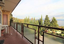 OPATIJA- stan 100 m2 sa garažom, okućnicom, pogledom na more, Opatija, Appartment