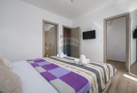 Istra,Fažana,apartmanska kuća 600m od mora, Fažana, Casa