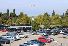 Poreč, centar - Najam djela poslovnog prostora, atraktivna lokacija, Poreč, Propriété commerciale