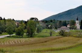 Karlovac - Bosiljevo, Bosiljevo, Arazi