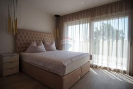 Istra, Rovinj, vrhunski renoviran stan  s tri terase 142 m2, Rovinj, Flat