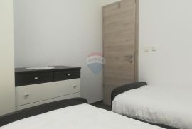 KASTAV, Rubeši - lijepo namješten stan 2S+DB sa okućnicom 400M2, Kastav, Apartamento