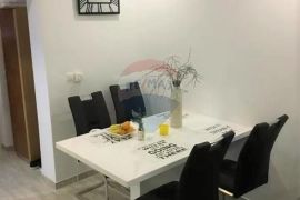 OPATIJA - VEPRINAC - KUĆA SA 6 APARTMANA, Opatija - Okolica, Famiglia