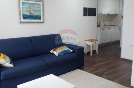 Istra, Rovinj, TOP pozicija, 95m2, Renoviran stan s pogledom na more, Rovinj, Appartment