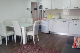 Istra, Rovinj, TOP pozicija, 95m2, Renoviran stan s pogledom na more, Rovinj, Appartment