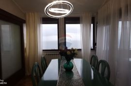 Opatija, Ičići, Stan od 130m2 s panoramskim pogledom na more, Opatija - Okolica, Wohnung