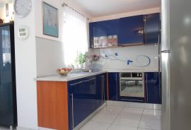 CRIKVENICA, Vila s bazenom, apartmanima i panoramskim pogledom na more, Crikvenica, Ev