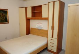 CRIKVENICA, Vila s bazenom, apartmanima i panoramskim pogledom na more, Crikvenica, Ev