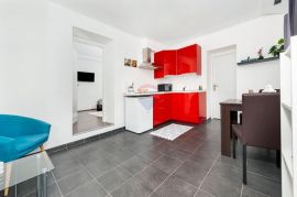 Rovinj,duplex stan 39m2 prizemlje+vrt 50m2, Rovinj, Stan