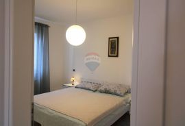 Rovinj,unikatni luksuzni stan 146m2,garaže 88m2, Rovinj, Appartment