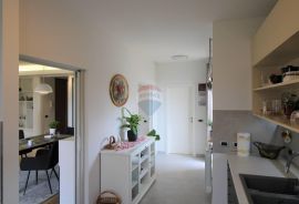 Rovinj,unikatni luksuzni stan 146m2,garaže 88m2, Rovinj, Appartment