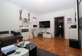 Istra, Poreč - Prekrasan stan u okolici Poreča sa malim apartmanom u vrtu, Poreč, Flat