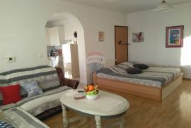 Rovinjsko selo, etaža kuće, visoko prizemlje, Rovinj, Flat