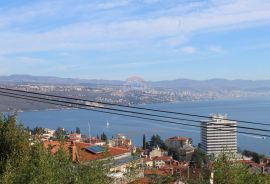 OPATIJA - KUĆA S 4 APARTMANA U BLIZINI CENTRA, Opatija, Casa