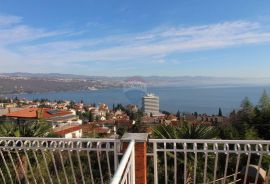 OPATIJA - KUĆA S 4 APARTMANA U BLIZINI CENTRA, Opatija, Casa