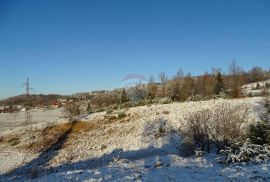 Velik i lijep teren-Stari Laz, Ravna Gora, Zemljište