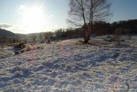 Velik i lijep teren-Stari Laz, Ravna Gora, Zemljište