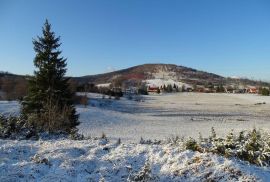 Velik i lijep teren-Stari Laz, Ravna Gora, Zemljište