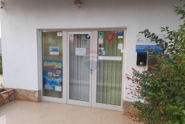 Istra, Novigrad, Karigador, poslovni prostor 1. red od mora, Brtonigla, Propiedad comercial