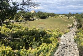 PUNTA KRIŽA - RAVAN GRAĐEVINSKI TEREN PRAVILNOG OBLIKA, Mali Lošinj, Land