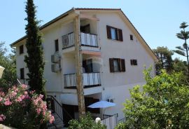 MALI LOŠINJ - VILA SA 10 APARTMANA NA RIJETKOJ I ATRAKTIVNOJ LOKACIJI, Mali Lošinj, Дом