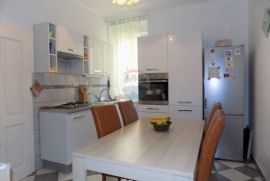 OPATIJA- moderan stan u renoviranoj vili, 100 m od mora, Opatija, Wohnung