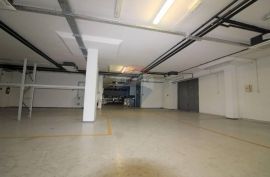 ŠKURINJE, Poslovno- skladišni prostor 1736 m2, Rijeka, Commercial property