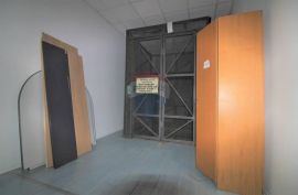 ŠKURINJE, Poslovno- skladišni prostor 2902 m2, Rijeka, Propriedade comercial