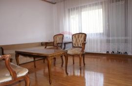 Zagreb, Sesvete, stan 76m2 sa terasom 50m2, Zagreb, Apartamento