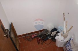 Zagreb, Sesvete, stan 76m2 sa terasom 50m2, Zagreb, Apartamento