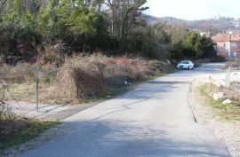 GRAĐEVINSKO ZEMLJIŠTE SA LOKACIJSKOM DOZVOLOM ZA OBITELJSKU KUĆU, Opatija - Okolica, Terreno