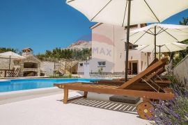 Baška - prekrasna villa s bazenom, Baška, بيت