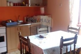 Lič- kuća sa apartmanom, Fužine, Famiglia