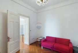 OPATIJA - stan u prizemlju secesijske vile, Opatija, Apartamento