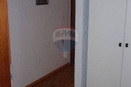 SLAVIĆI - kuća sa bazenom i velikom okućnicom, P+1+Po, pogled!, Opatija - Okolica, House