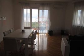 Martinkovac,luksuzni stan za najam,3s+db, Rijeka, Appartement