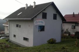 Gorski kotar-Brod Moravice-samostojeća kuća, Brod Moravice, Casa