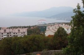 REŠETARI - posjed sa 3 kuće i 9.000 m2 građevinskog zemljišta (dozvola za starački dom), Kastav, Ev