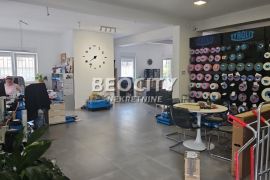 Zemun, Batajnica, Majora Zorana Radosavljevića, 3.0, 105m2 I plus 105 m2 podruma, Zemun, Commercial property