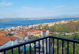 Crikvenica objekt sa 4 stana, Crikvenica, House