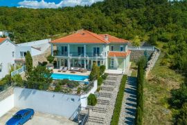 Crikvenica villa na prodaju, Crikvenica, House